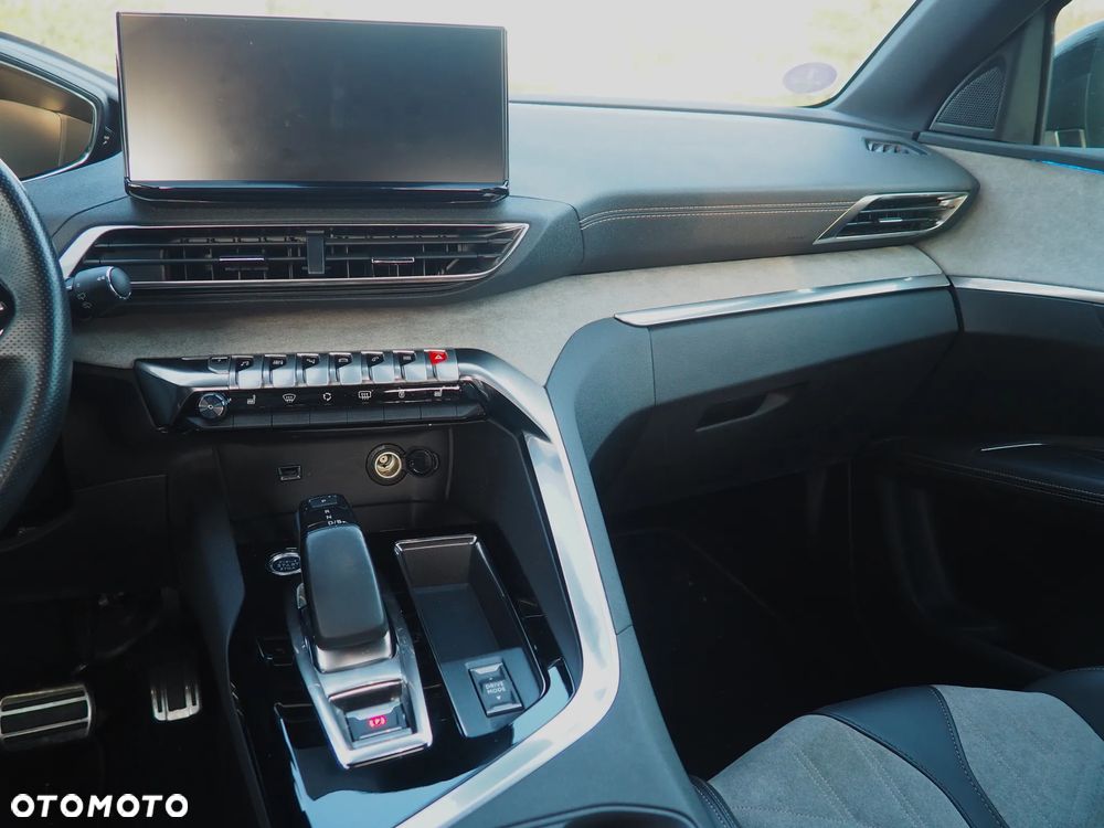 Peugeot 3008 1.6 PureTech Hybrid PHEV GT S&S EAT8 - 12