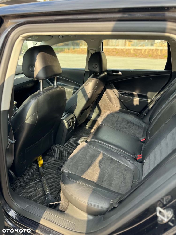 Volkswagen Passat 1.8 TSI Comfortline - 4
