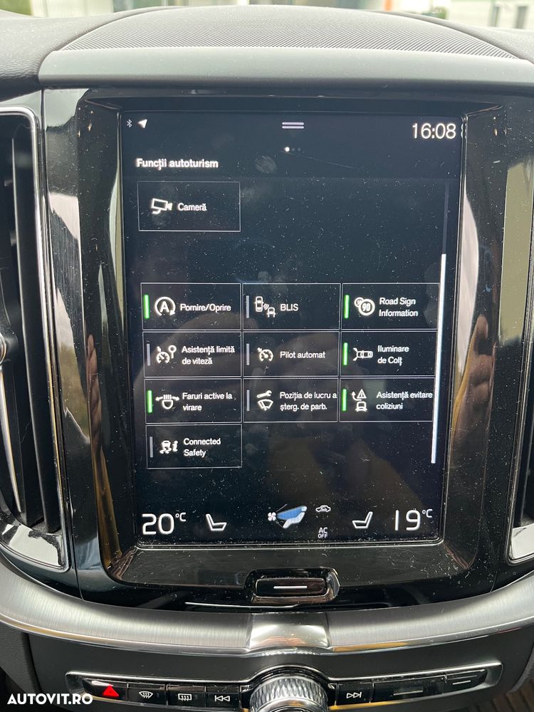 Volvo XC 60 - 21