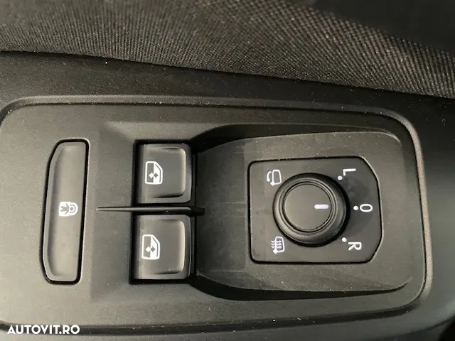 Ford Tourneo Connect 1.5L EcoBoost LWB Titanium - 31