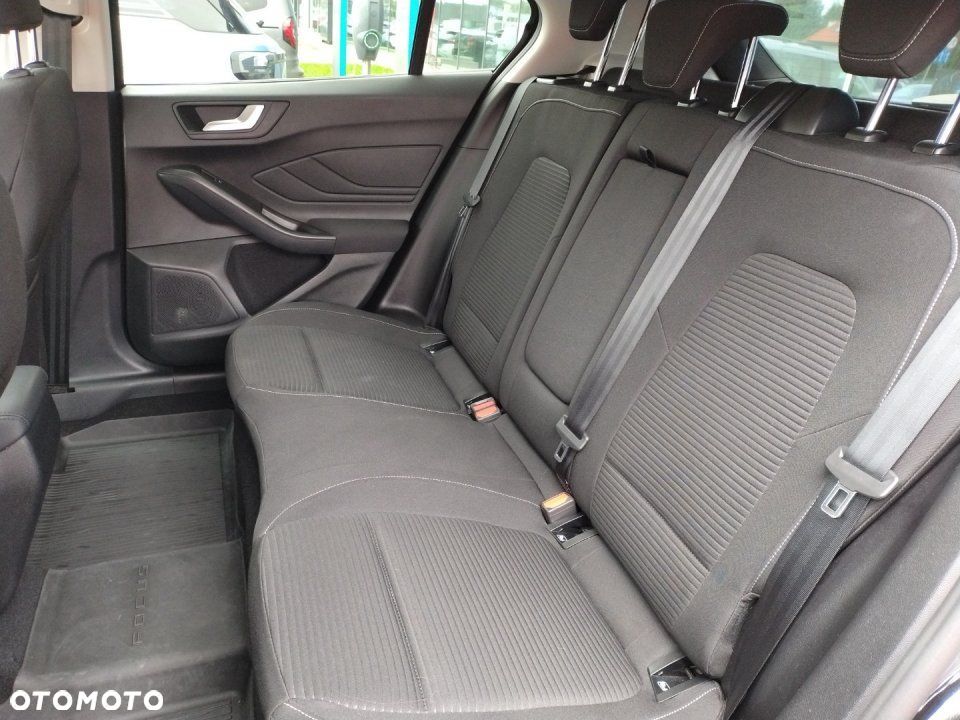 Ford Focus - 24