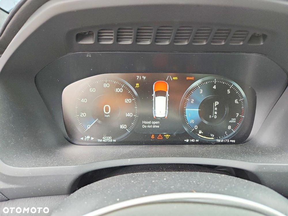 Volvo XC 90 T6 AWD Geartronic RDesign - 12
