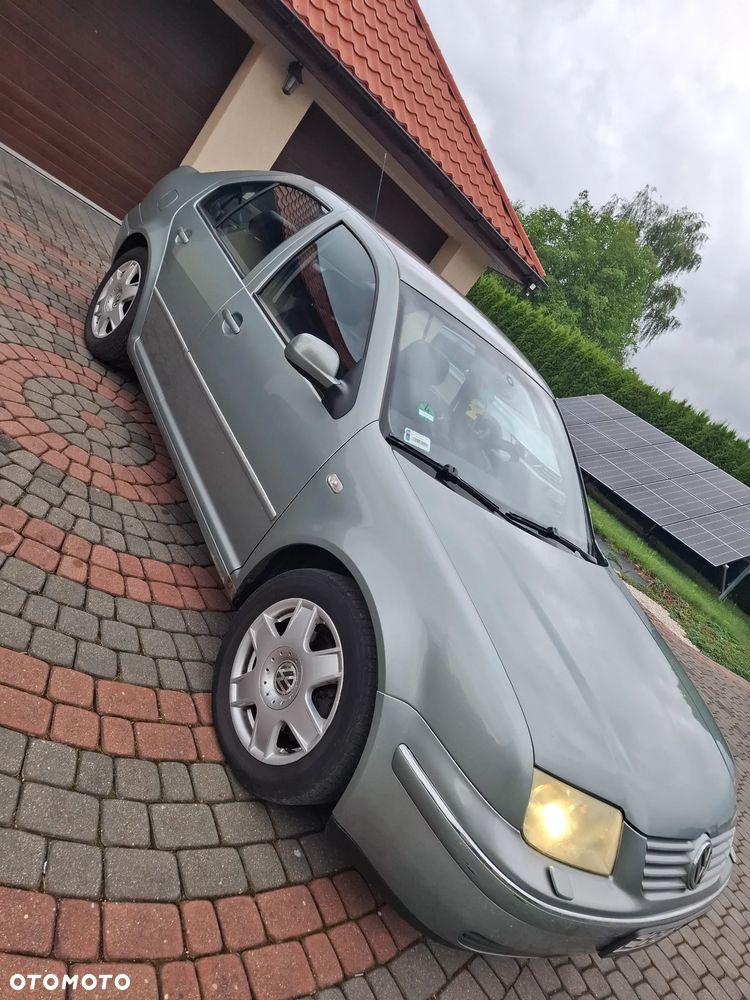 Volkswagen Bora 1.8 5V Turbo GT Sport - 3