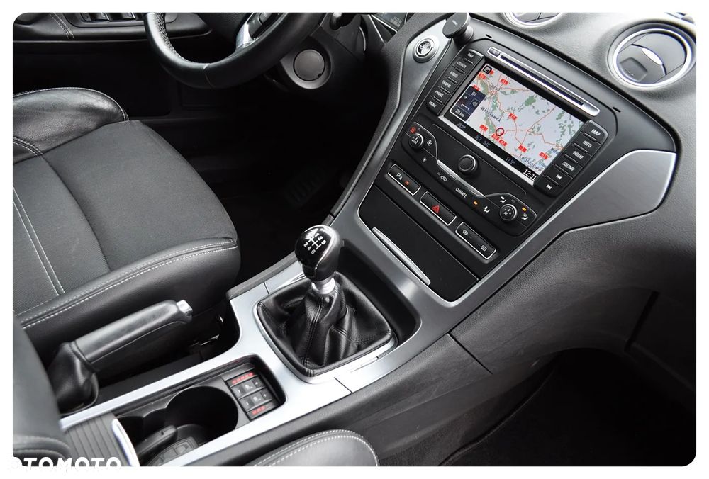 Ford Mondeo 2.0 TDCi Titanium X - 25