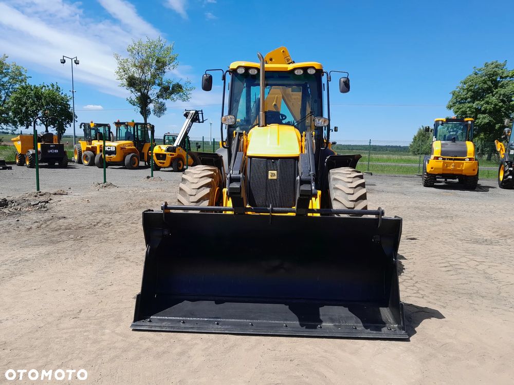 JCB JCB 4CX AEC  2018r - 3