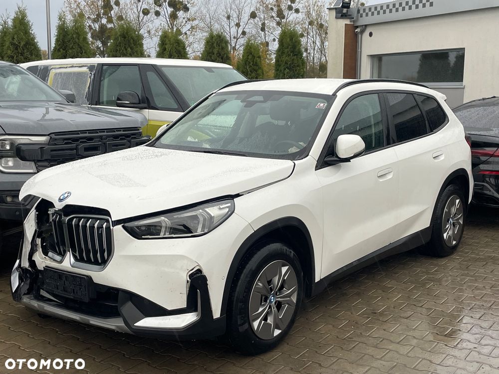 BMW iX1 xDrive30 - 1
