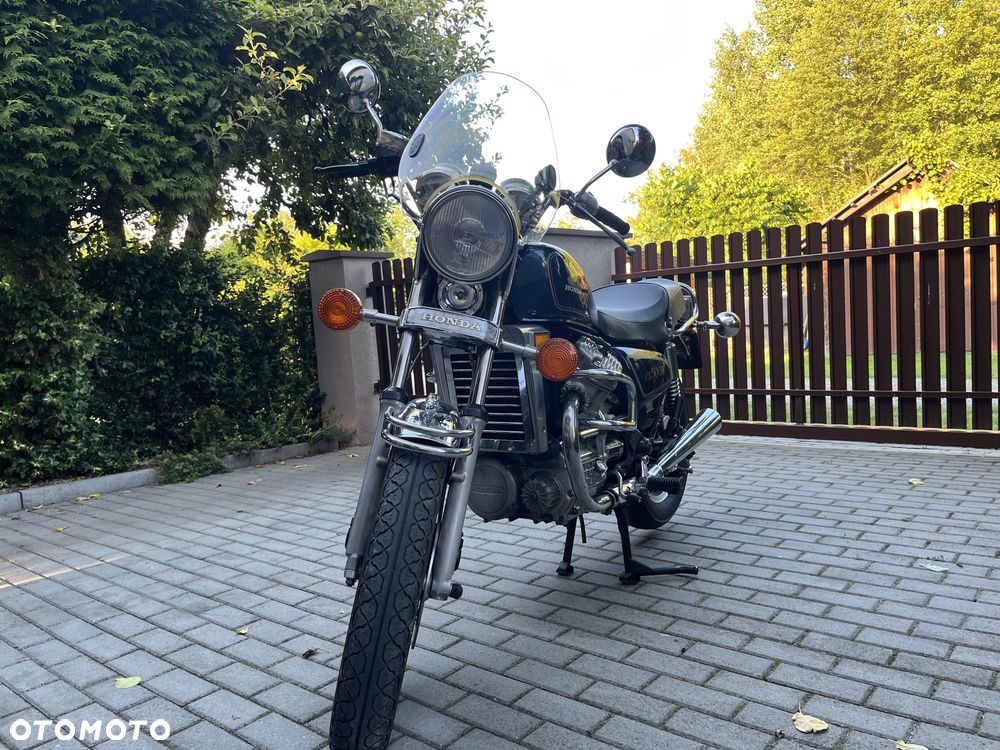 Honda CX - 7