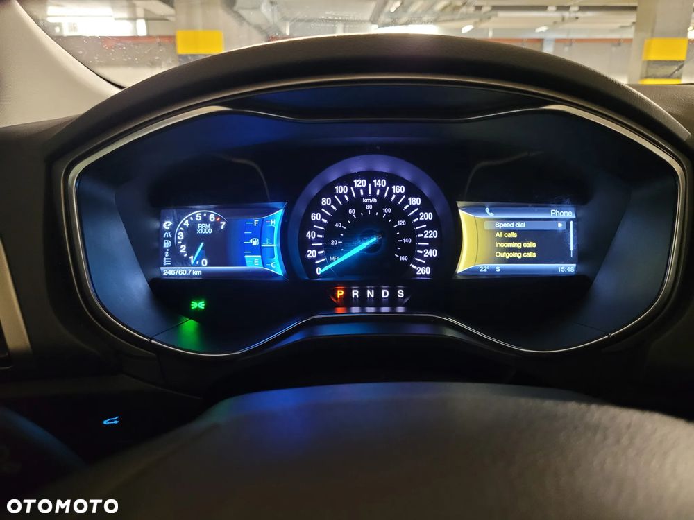Ford Fusion - 31