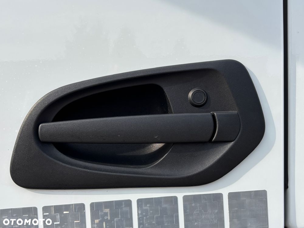 Mercedes-Benz Actros - 10