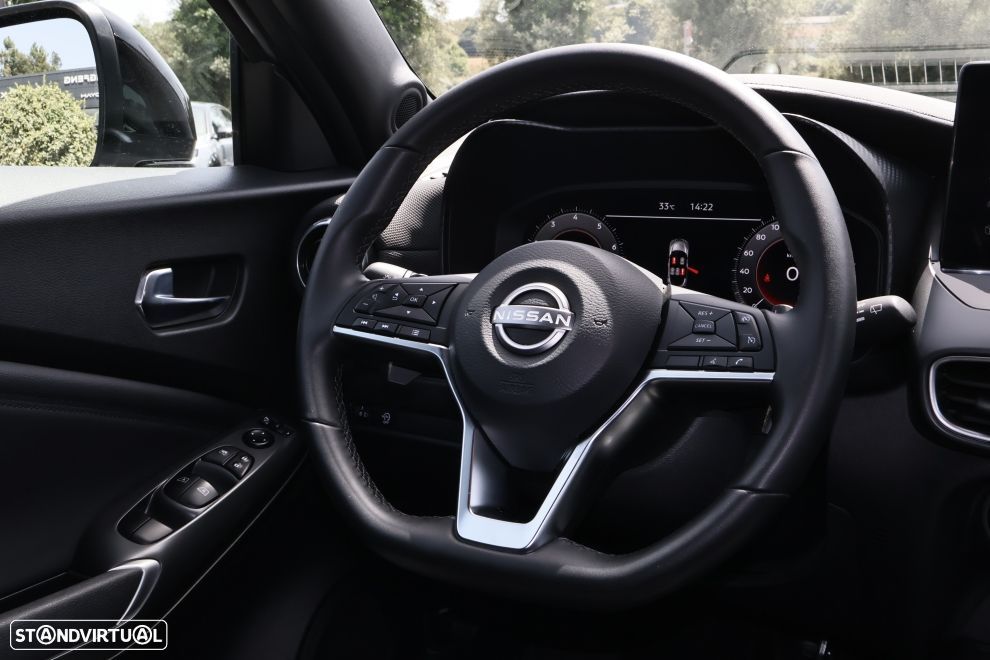 Nissan Juke 1.0 DIG-T N-Connecta NAV. DCT - 10