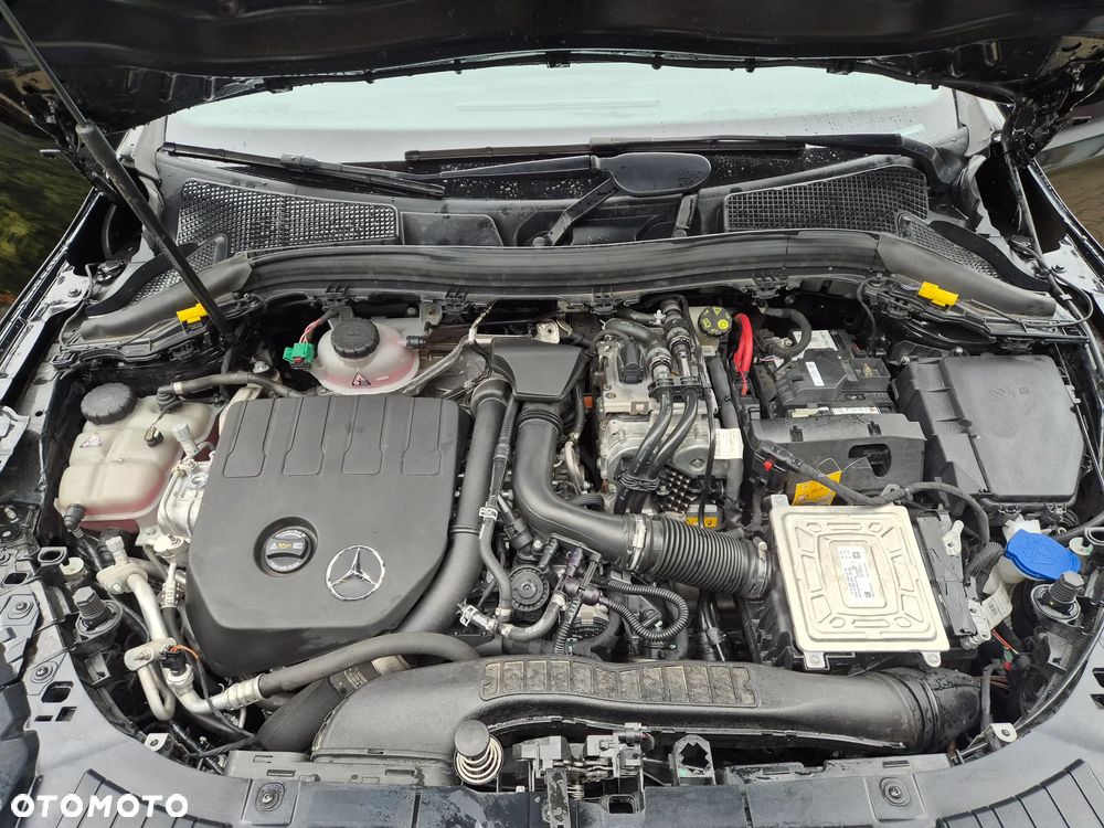 Mercedes-Benz GLA 250 e 8G-DCT Progressive - 16