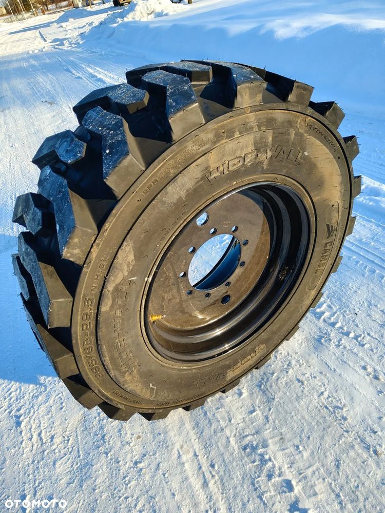 KOŁO KPL./OGUM. 385/65-22.5 (15-22.5) NHS 12PR Camso Hauler SKS - 2