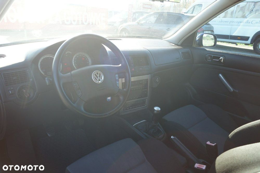 Volkswagen Golf - 12