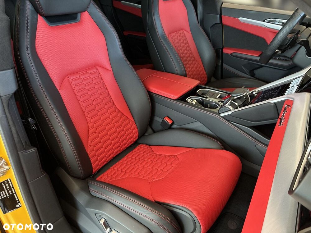 Lamborghini Urus - 18