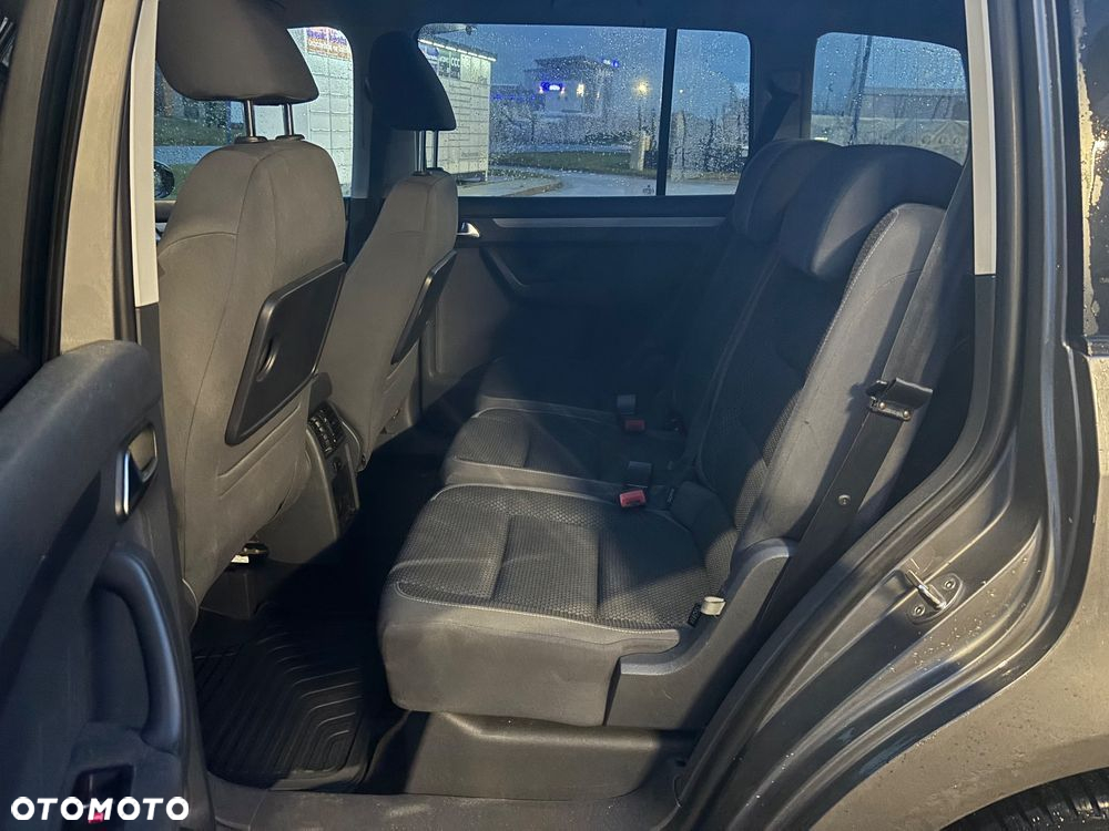 Volkswagen Touran 1.2 TSI BlueMot Trendline - 11