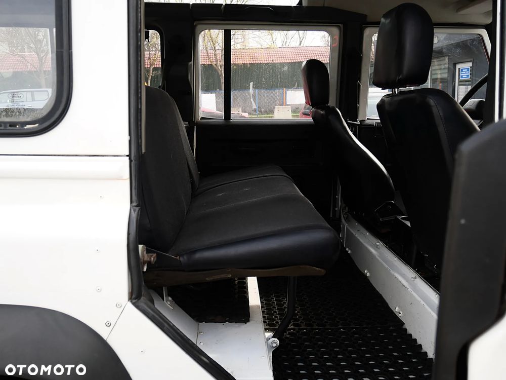 Land Rover Defender 2.5 TDI - 6