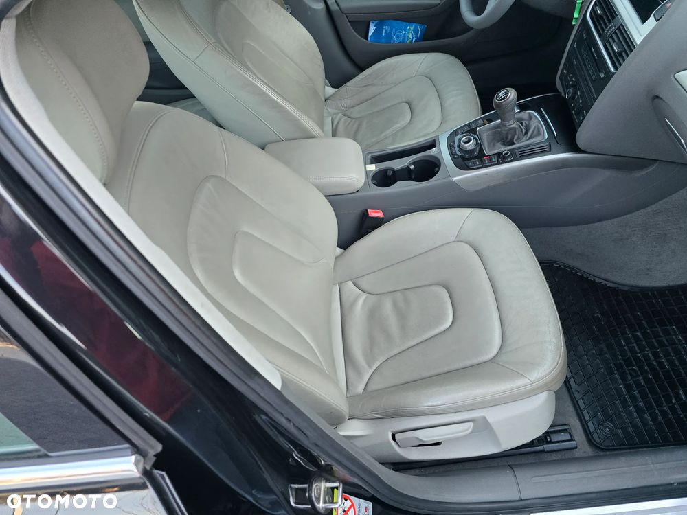 Audi A4 Avant 2.0 TDI DPF Ambiente - 24