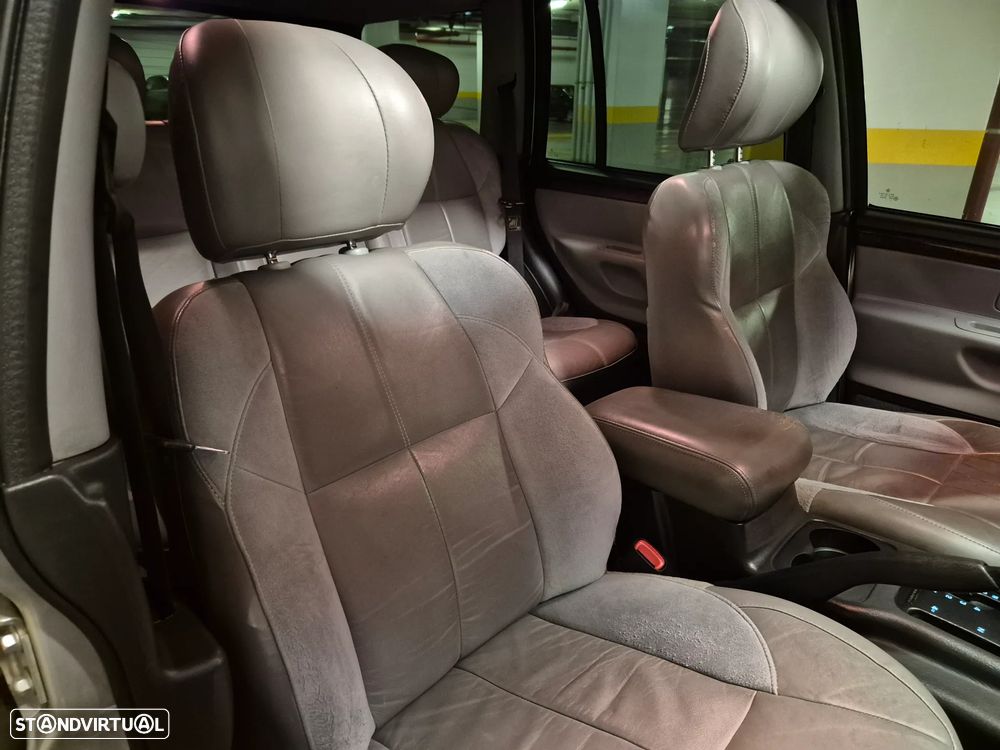 Jeep Grand Cherokee 2.7 CRD Overland - 38