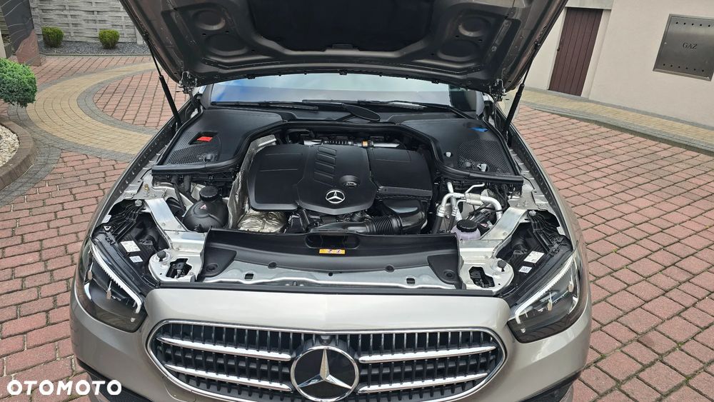 Mercedes-Benz Klasa E 220 d 4-Matic Avantgarde - 8