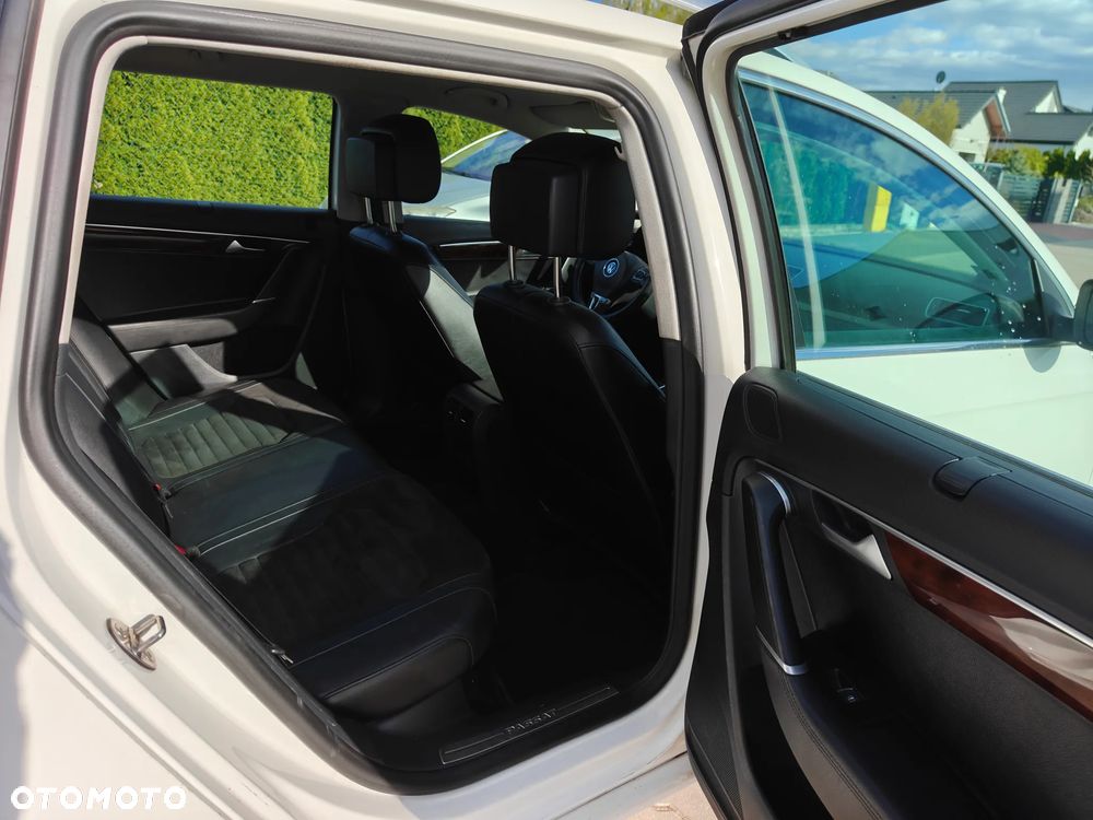 Volkswagen Passat 2.0 TDI Highline DSG - 15