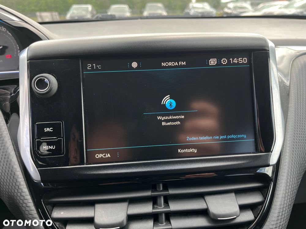Peugeot 2008 PureTech 130 Allure - 17