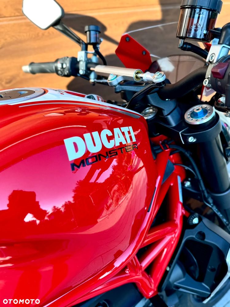 Ducati Monster - 17