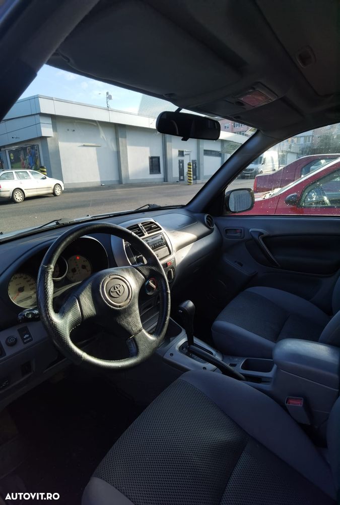 Toyota RAV4 2.0 Aut Sol - 11