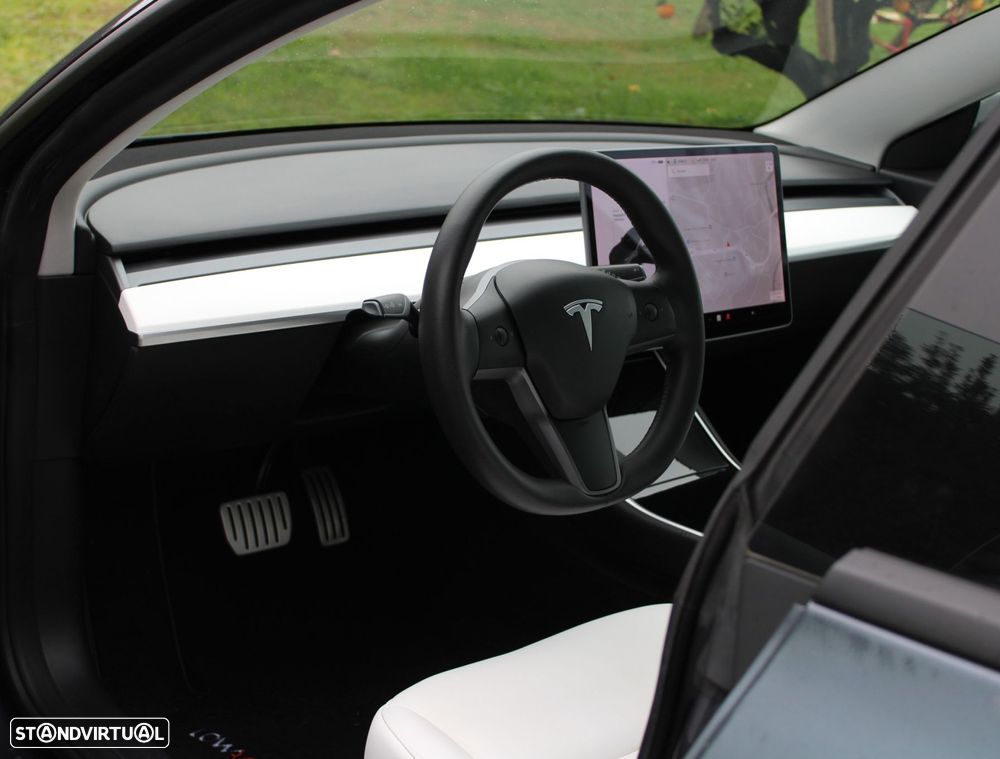 Tesla Model 3 Performance Dual Motor AWD - 25