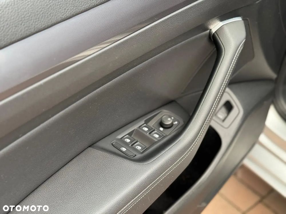 Volkswagen Passat 2.0 TDI BMT Comfortline DSG - 15