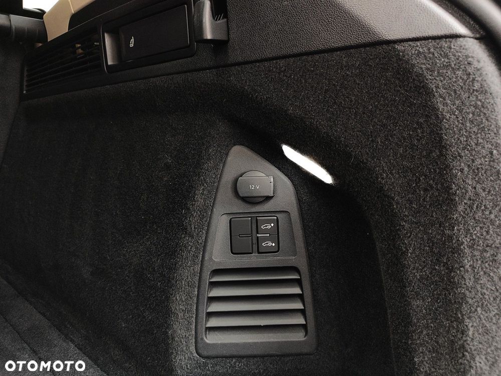 Volkswagen Touareg 3.0 V6 TDI SCR 4Mot - 38