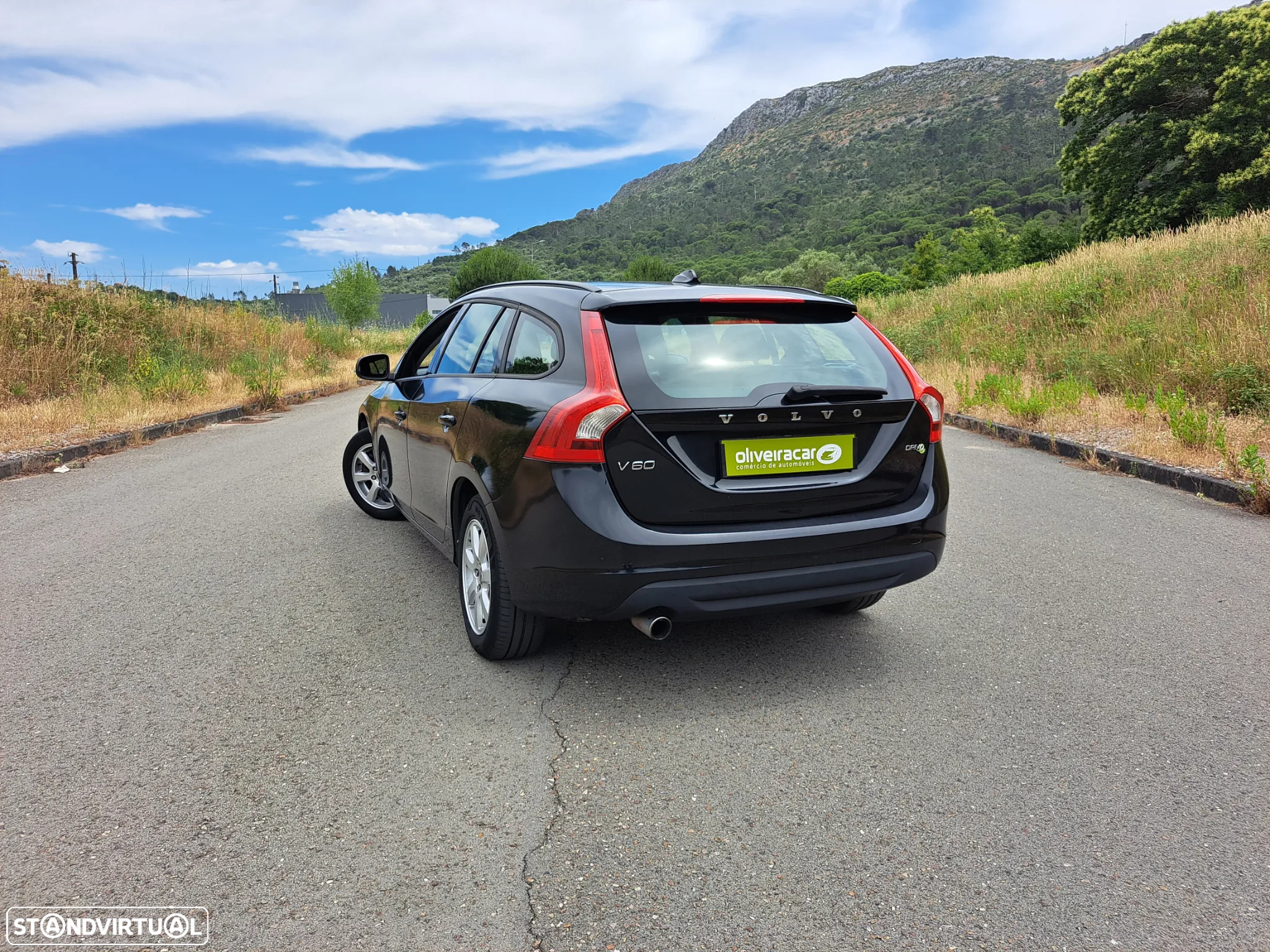 Volvo V60 1.6 D2 Drive Momentum Start/Stop - 25