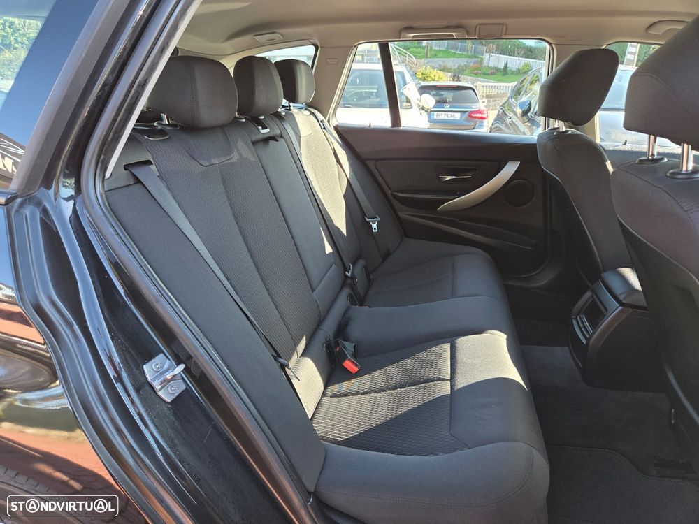 BMW 320 d LifeStyle - 6