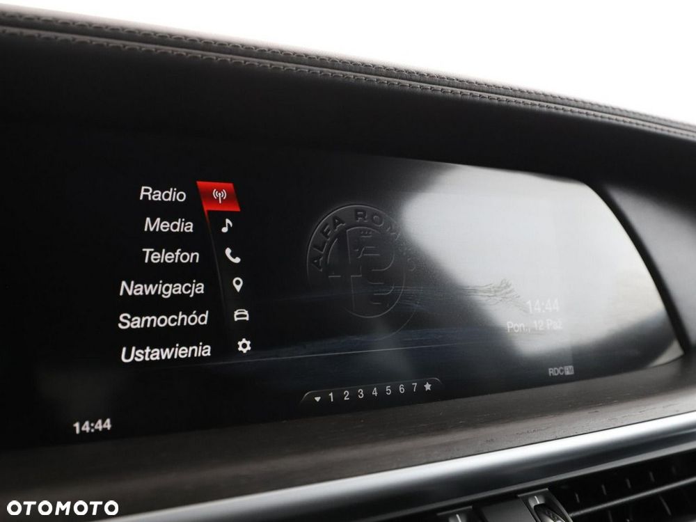Alfa Romeo Stelvio 2.0 Turbo 16V AT8-Q4 Lusso - 24