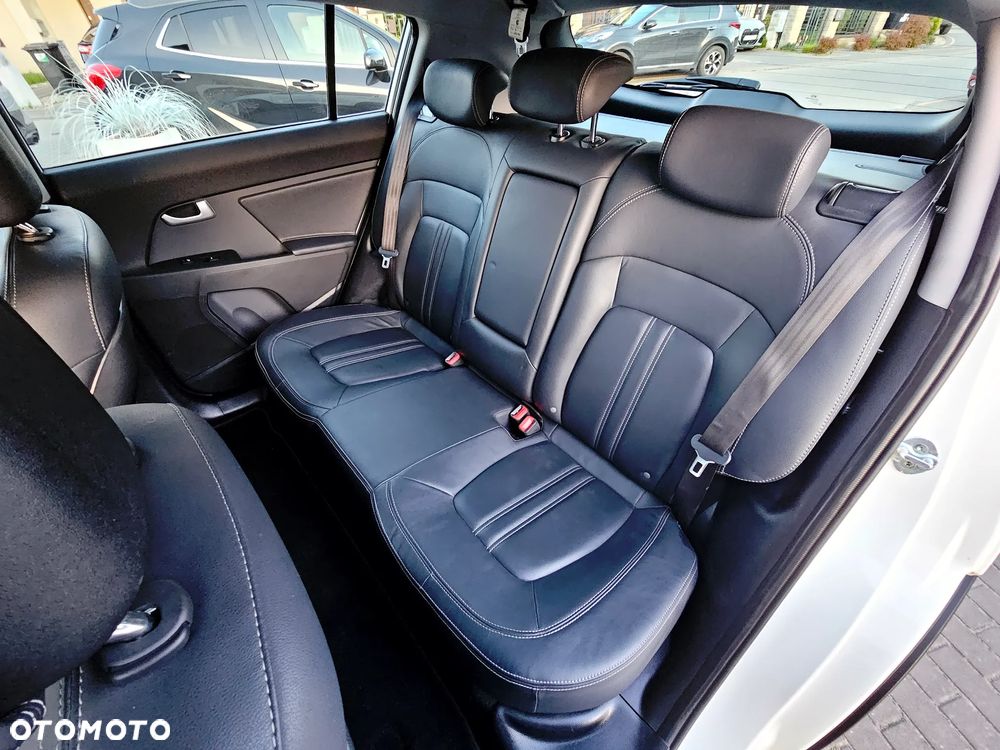 Kia Sportage 1.7 CRDI XL 2WD - 23