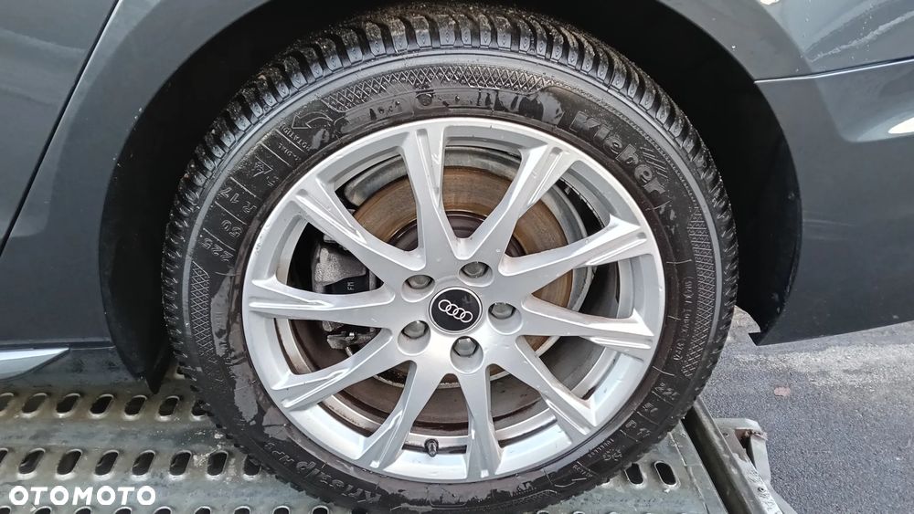 Audi A4 Avant 2.0 TDI S tronic - 34