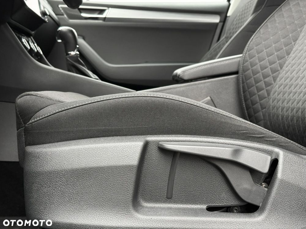 Skoda Superb 1.5 TSI Ambition DSG - 25