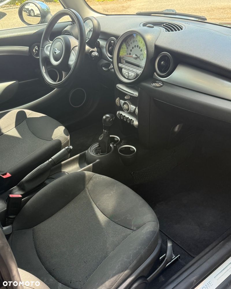 MINI ONE Standard - 16