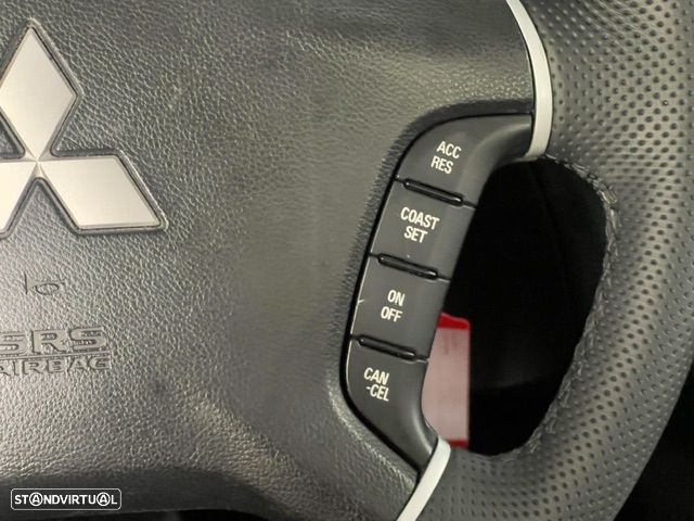 Mitsubishi Pajero 3.2 DI-D Instyle CA FPF - 29