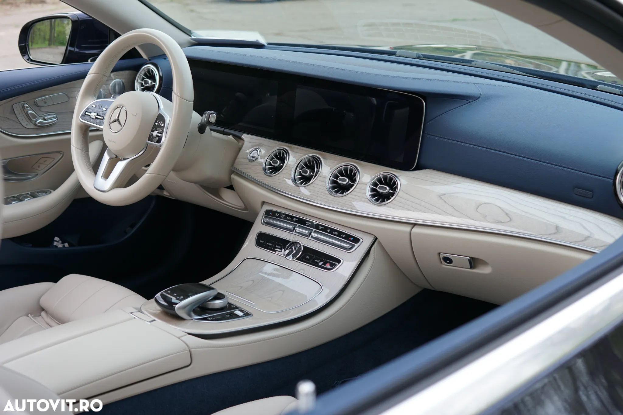 Mercedes-Benz E 200 Coupe 9G-TRONIC AMG Line - 1