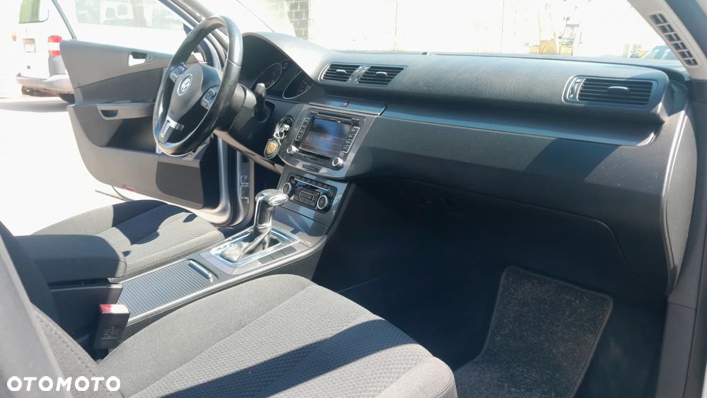Volkswagen Passat 2.0 TDI DPF Comfortline DSG - 15