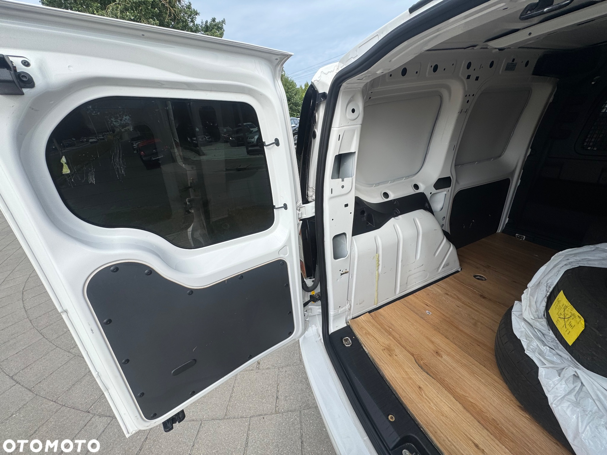 Volkswagen Caddy 2.0 TDI Trendline - 31
