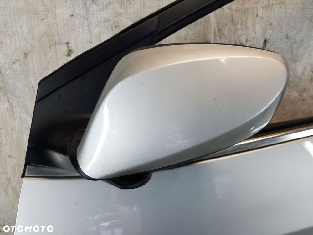 lusterko prawe hyundai i30 ii kod u3s 5 pinów - 4