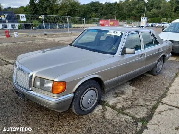 Mercedes-Benz W126