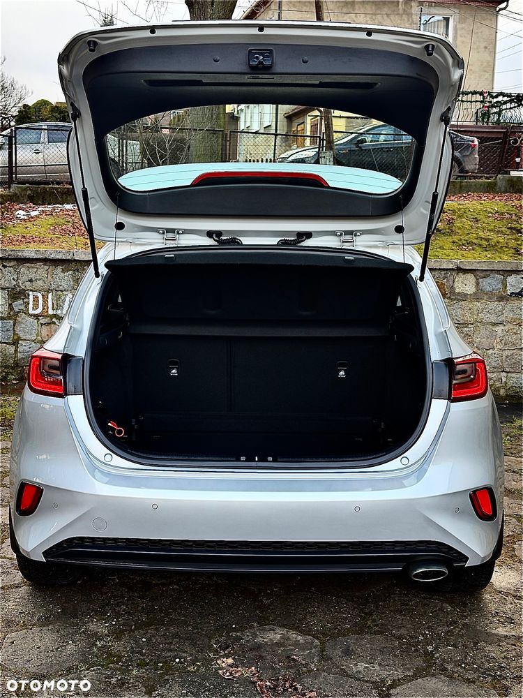 Kia Ceed 1.5 T-GDI L Business Line - 28