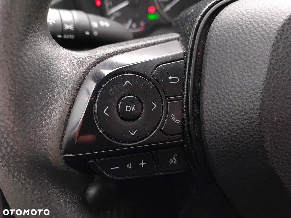 Toyota Corolla - 22