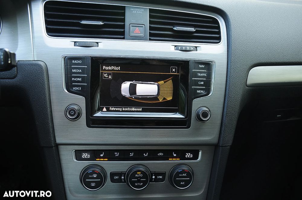 Volkswagen Golf 2.0 TDI (BlueMotion Technology) Highline - 11