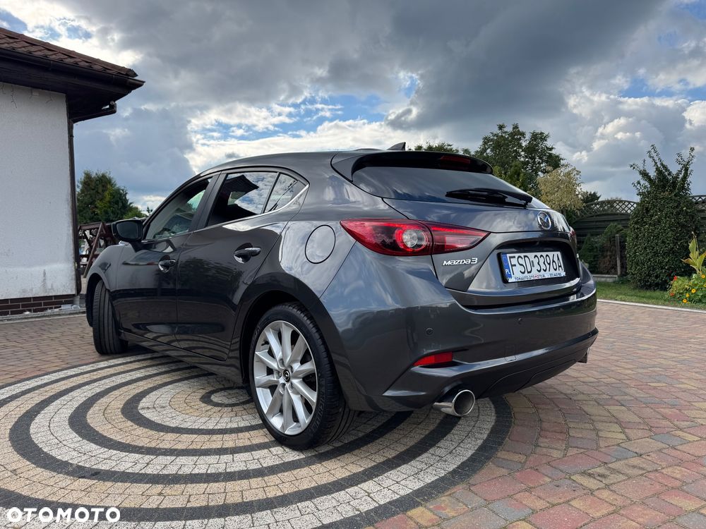 Mazda 3 - 5