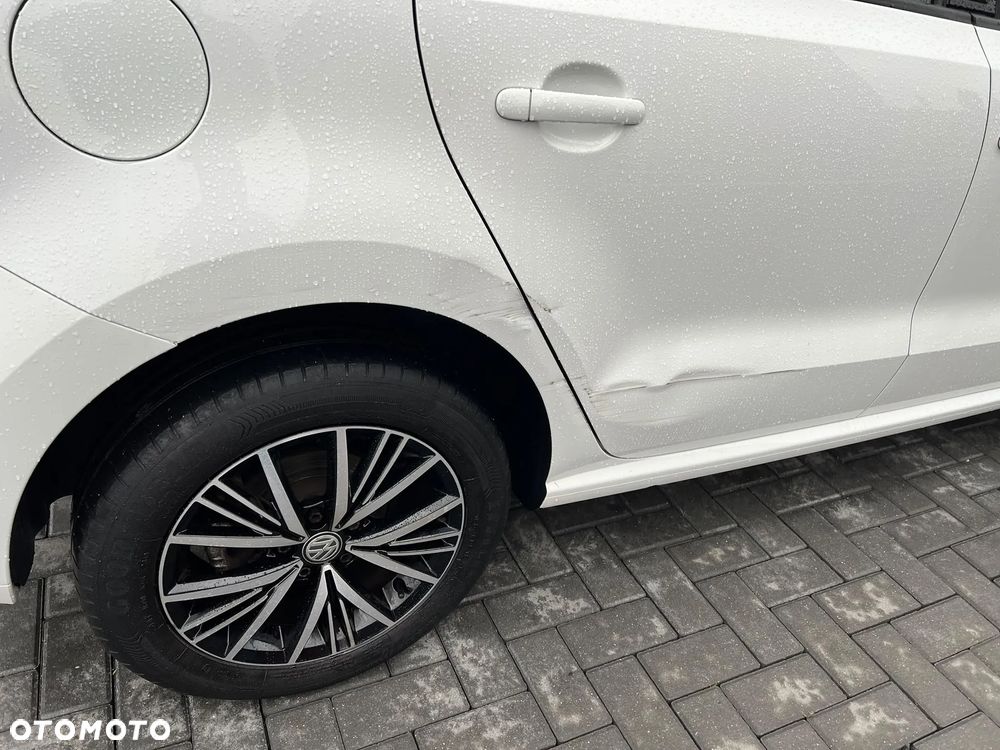Volkswagen Polo 1.2 TSI Blue Motion Technology Allstar - 39