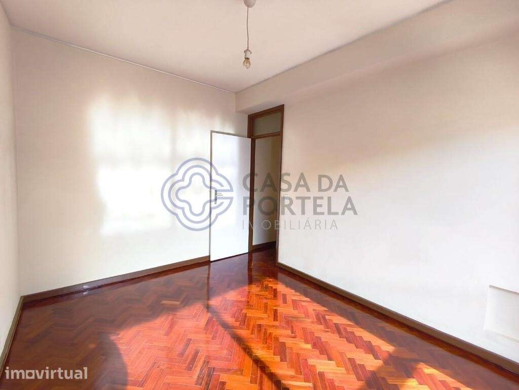 T3+1 Vintage & Renovado | Localização Estratégica: Rua Latino Coelho, - Grande imagem: 2/24