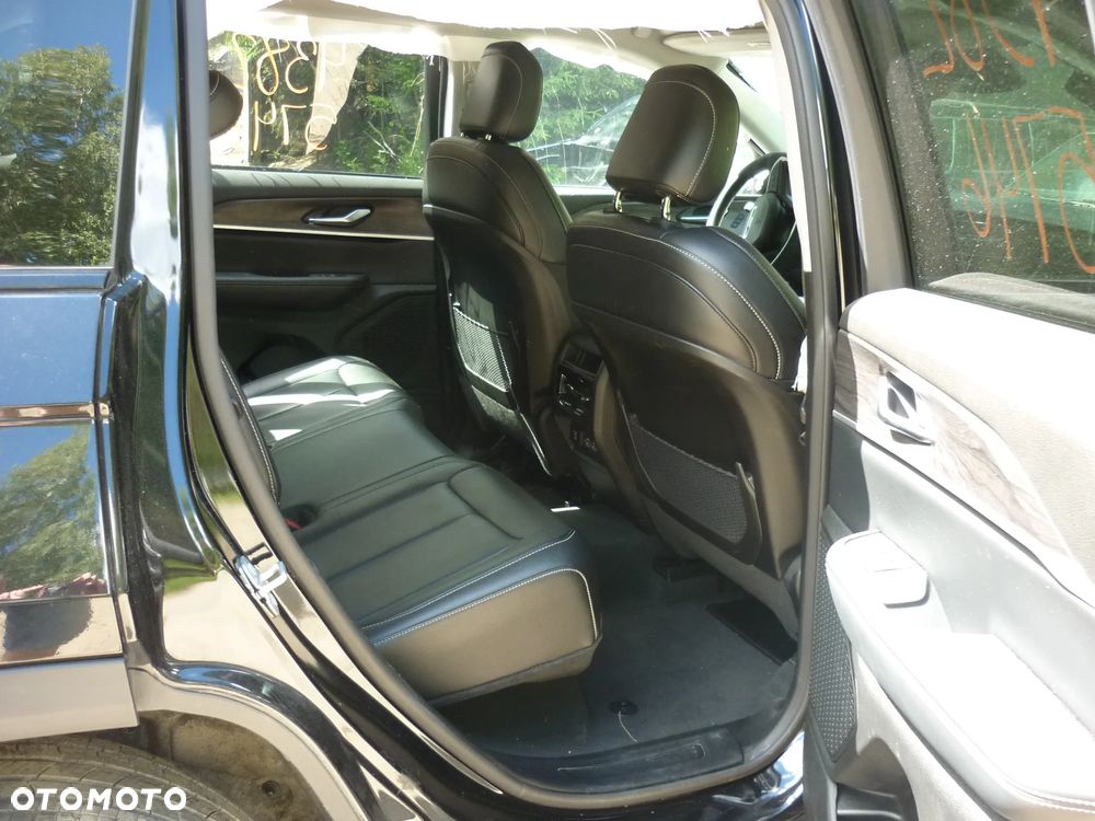 Jeep Grand Cherokee - 11